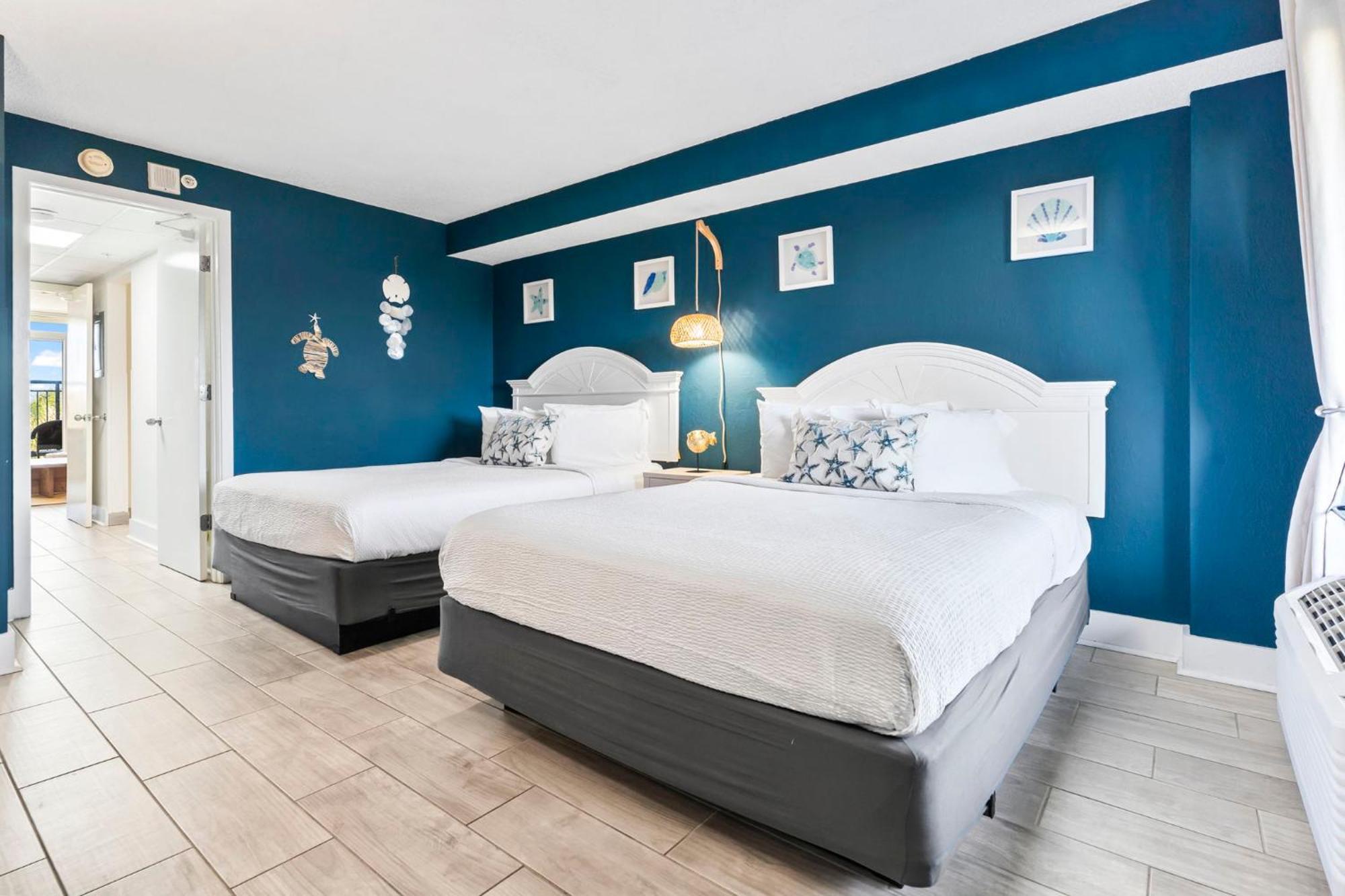 Recently Remodeled Double Queen Condo- Oceanfront Views! Boardwalk 135 Миртл-Бич Экстерьер фото