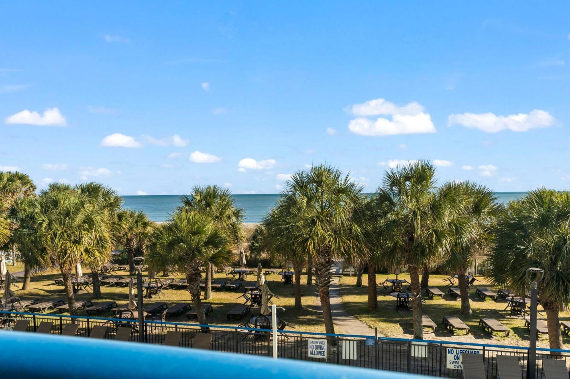 Recently Remodeled Double Queen Condo- Oceanfront Views! Boardwalk 135 Миртл-Бич Экстерьер фото