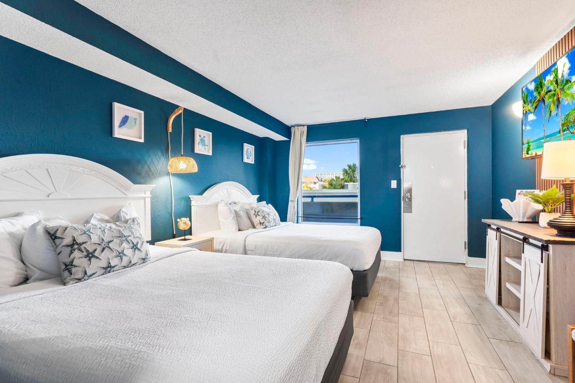 Recently Remodeled Double Queen Condo- Oceanfront Views! Boardwalk 135 Миртл-Бич Экстерьер фото